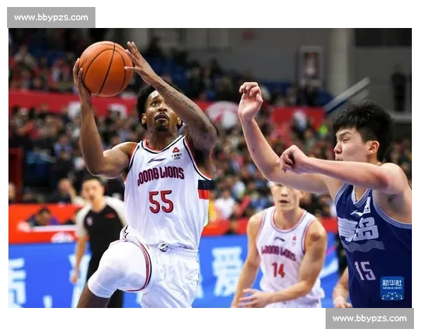 广州龙狮全力迎战广东宏远 激烈对决再现粤系篮球巅峰对决 广州龙狮全力迎战广东宏远 激烈对决再现粤系篮球巅峰对决